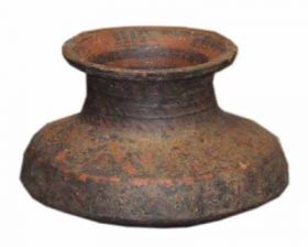 ART-004 Antique Clay Pot